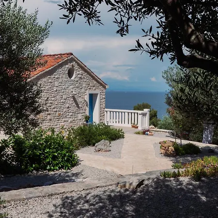 Vila The Secret Garden Vela Luka