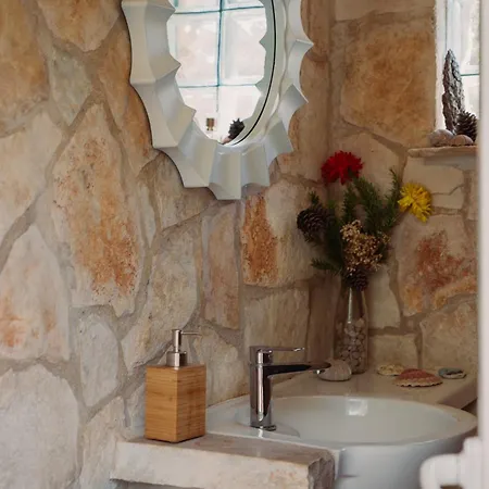 The Secret Garden Vila