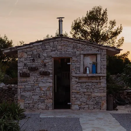 The Secret Garden Villa Vela Luka