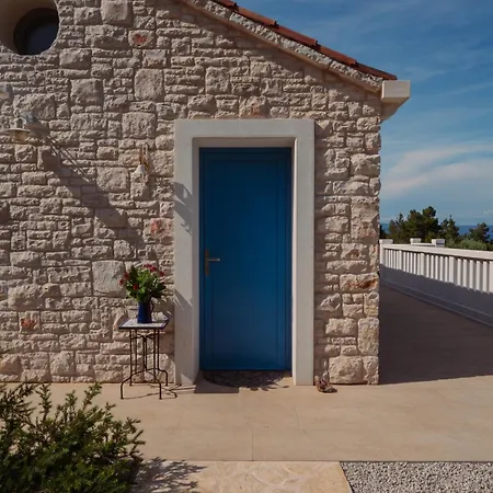 The Secret Garden * Vela Luka