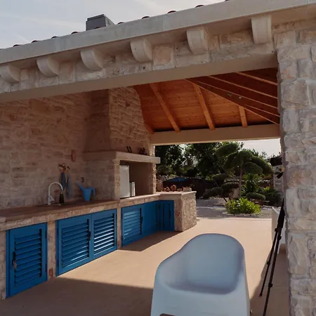 Vila The Secret Garden Vela Luka