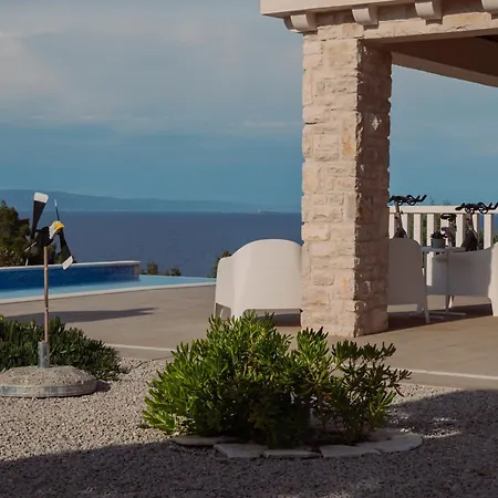 Vila The Secret Garden