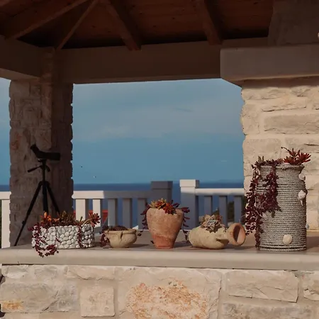 The Secret Garden Vila *