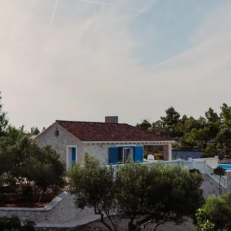 Vila The Secret Garden