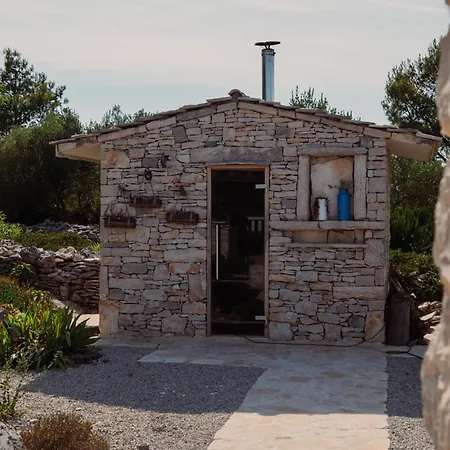 Vila The Secret Garden