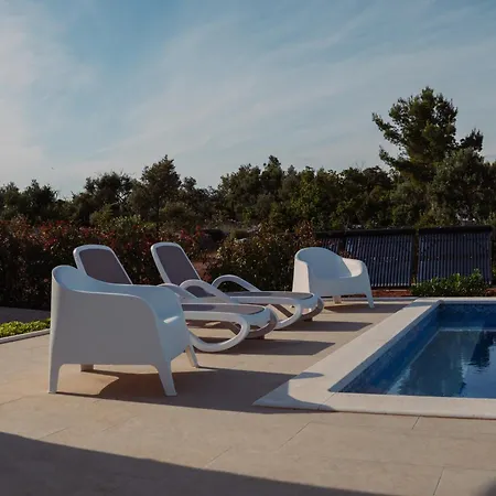 The Secret Garden Villa Vela Luka