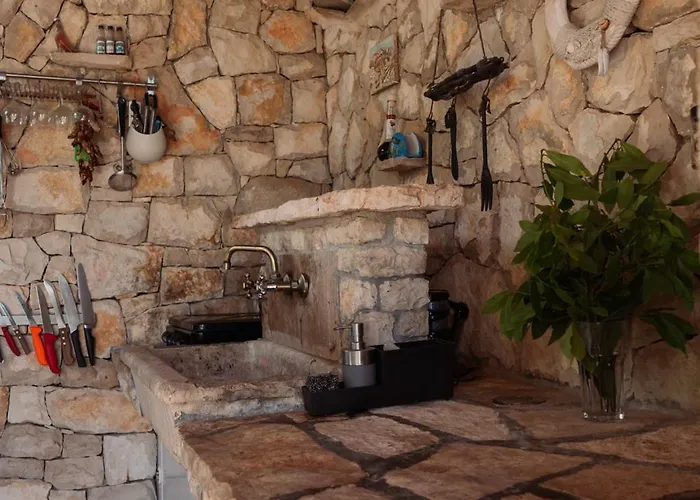 The Secret Garden Vela Luka