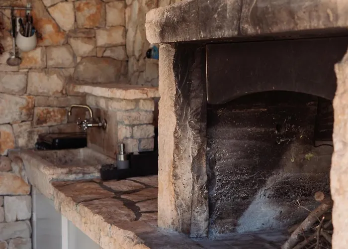 The Secret Garden * Vela Luka