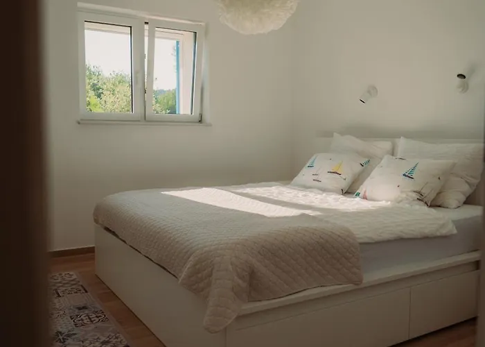 The Secret Garden Vela Luka