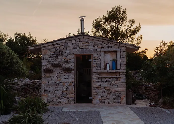 The Secret Garden Villa Vela Luka