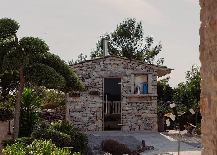 The Secret Garden * Vela Luka