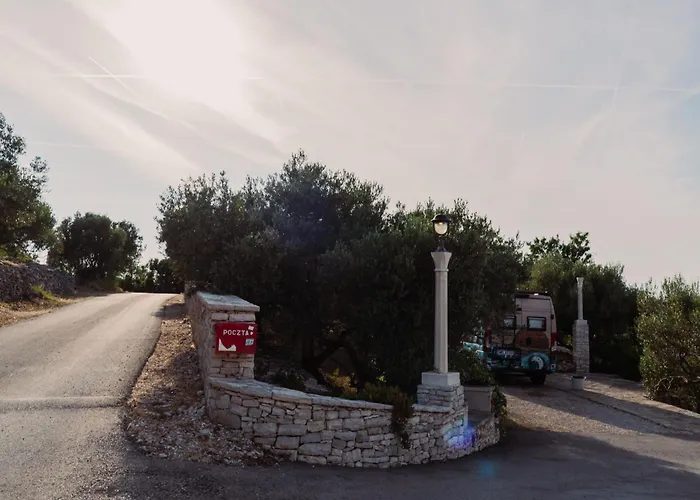 The Secret Garden Vela Luka