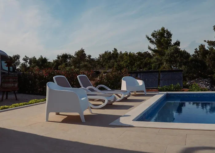 The Secret Garden Villa Vela Luka